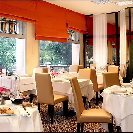 Miramont מלון לורדה