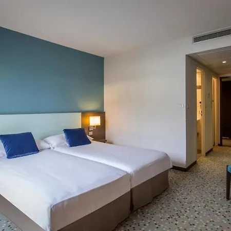 Miramont מלון לורדה